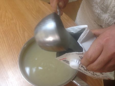 鶏ガラスープ