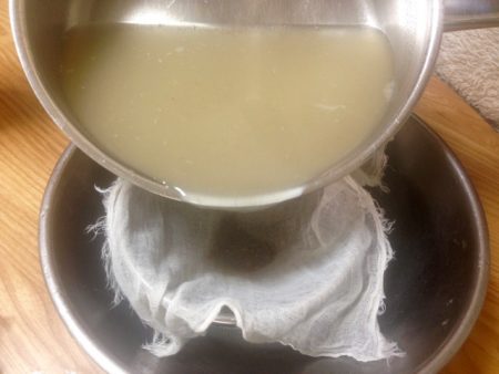 鶏ガラスープ