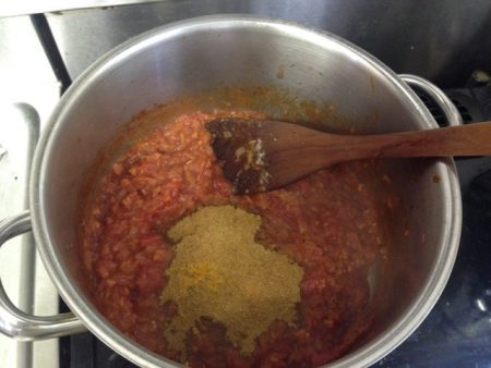 ６つのスパイスで作るカレー