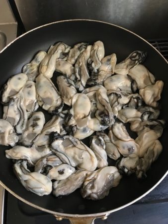 牡蠣のオイル漬け