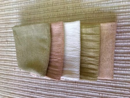 アーユルヴェーダ染め手織りハンカチ