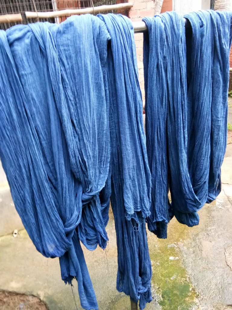 インディゴ染め