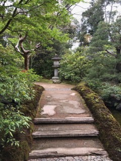神獄山神苑